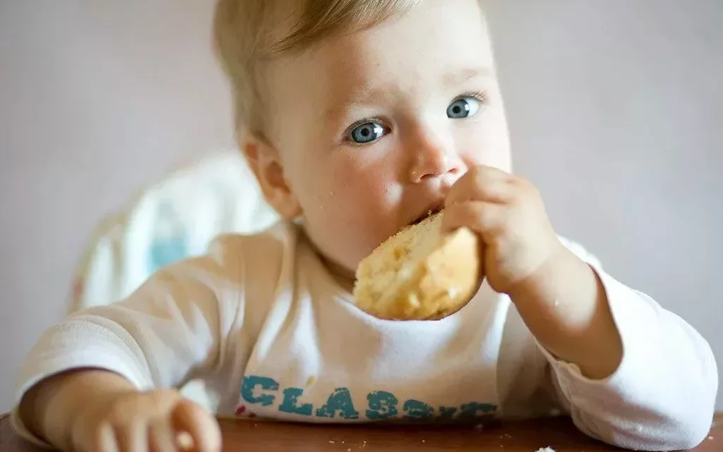 Хлеб в детском питании: польза, вред и вкусные рецепты